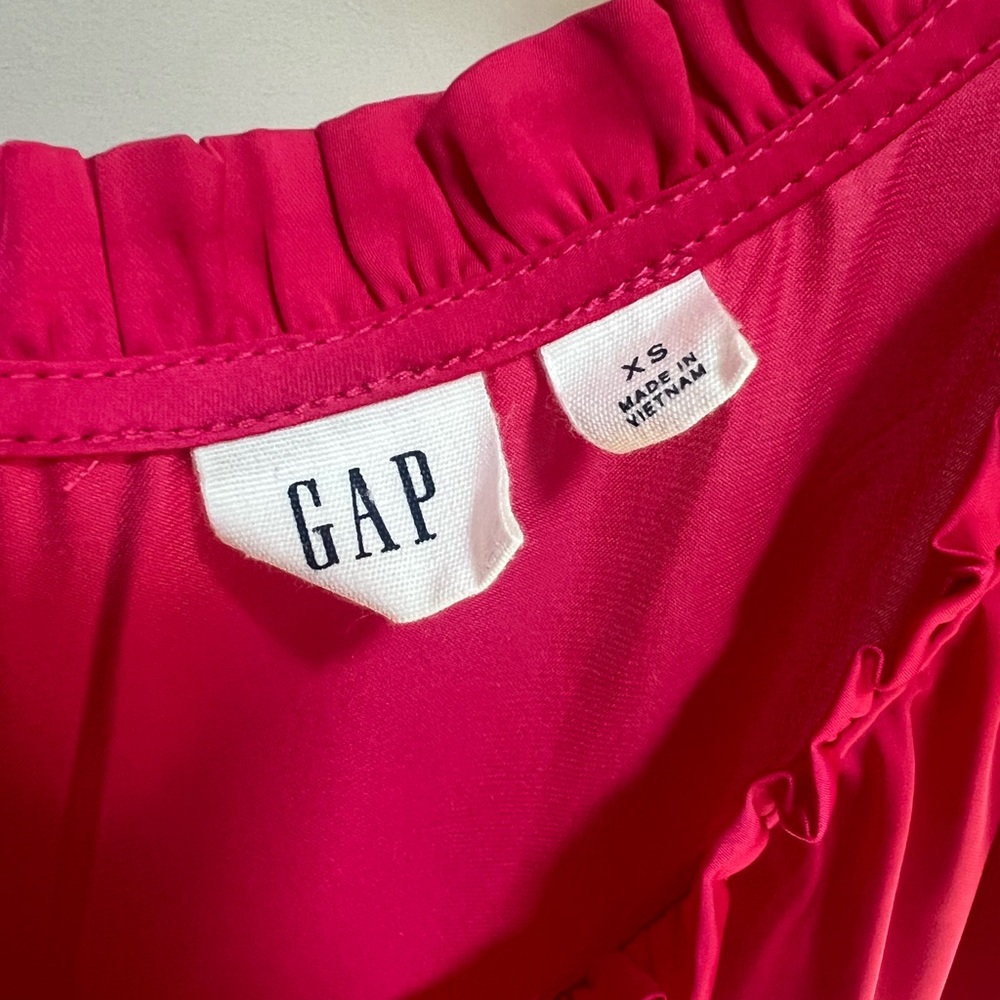 Fuchsia Pink GAP Ruched Ruffle Sleeve Tank - Picture 2 of 3